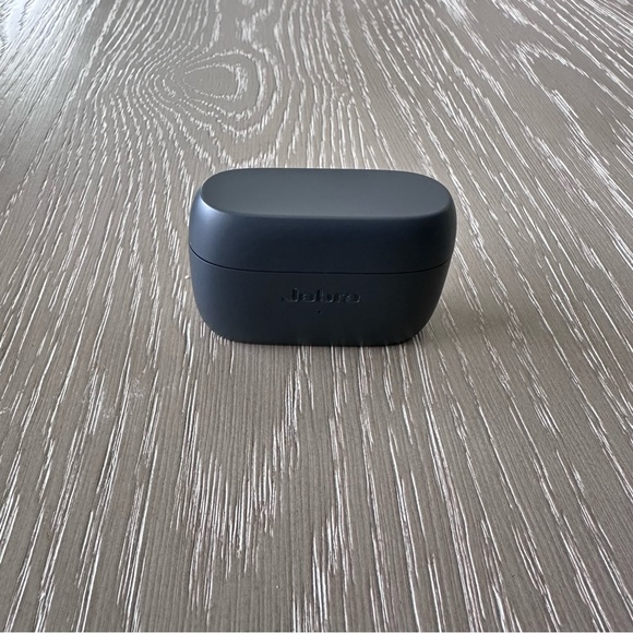 Jabra Elite Active 75t True Wireless Earbuds - Picture 2 of 5